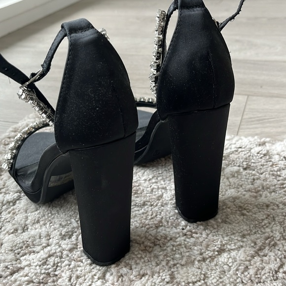 Black jewelled heels - Picture 4 of 5